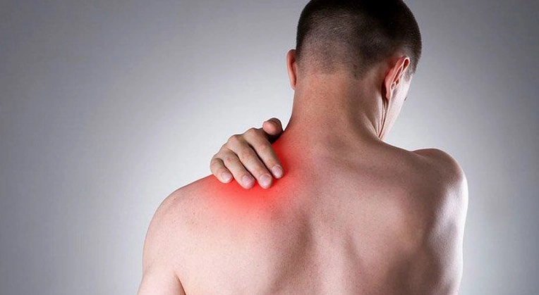 13 bài tập thể dục chữa đau cổ vai gáy hiệu quả tại nhà