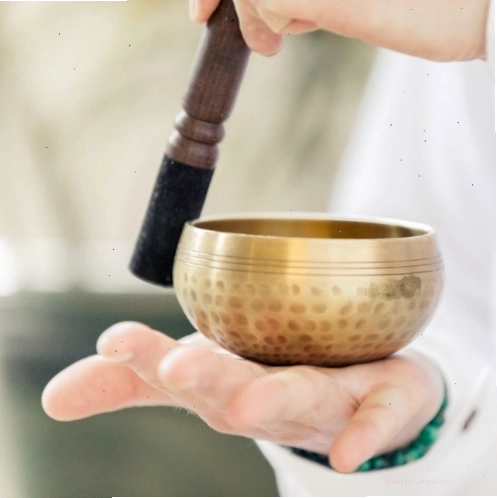 Âm thanh của bát trị liệu (Sound healing bowl) trong thiền định Kundalini