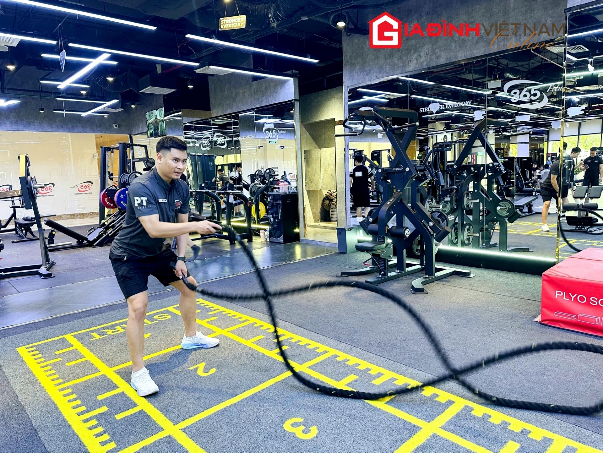 Anh Đức nhấn mạnh tầm quan trọng của huấn luyện viên cá nhân đối với người mới tập gym