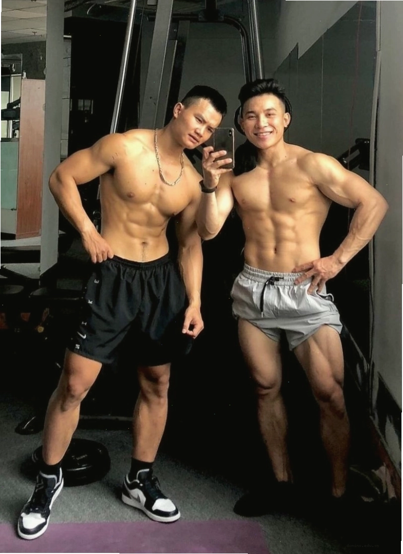 Ảnh trai đẹp 6 múi tập gym