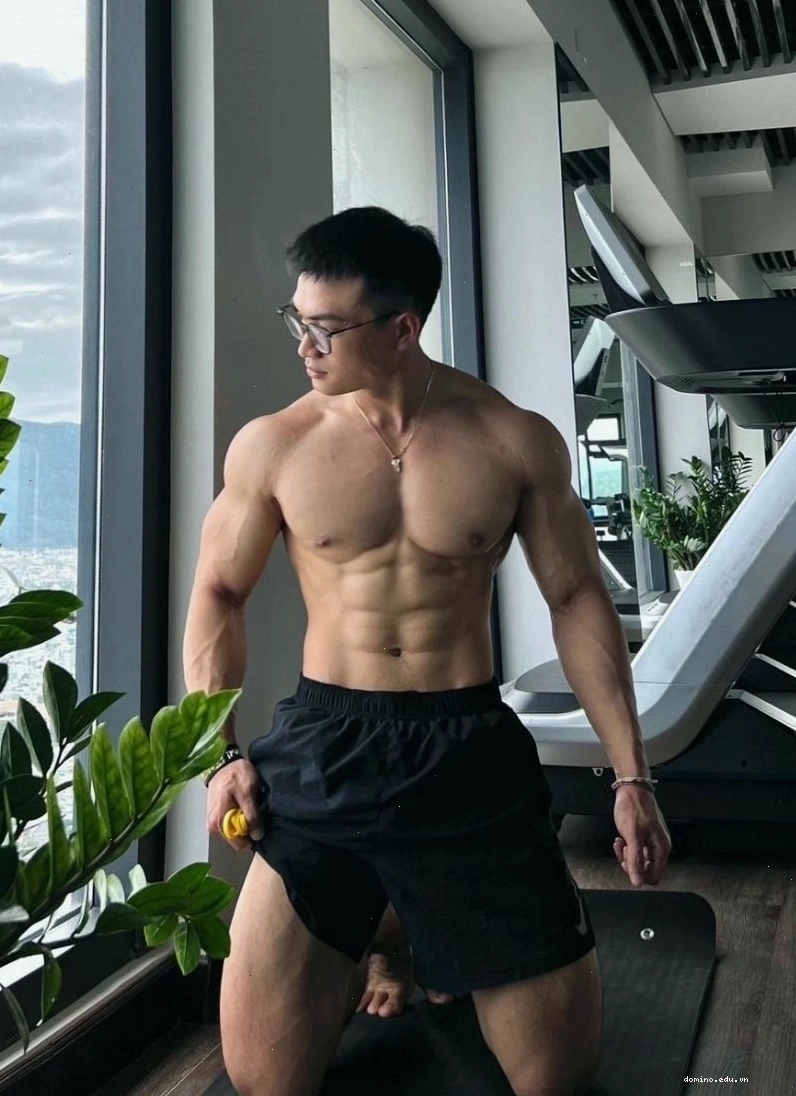 Ảnh trai đẹp 6 múi tập gym
