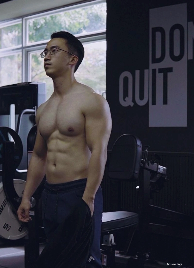 Ảnh trai đẹp 6 múi tập gym