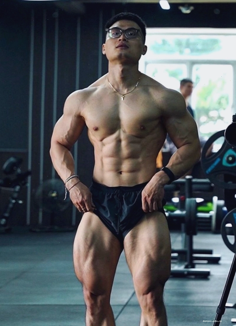 Ảnh trai đẹp 6 múi tập gym
