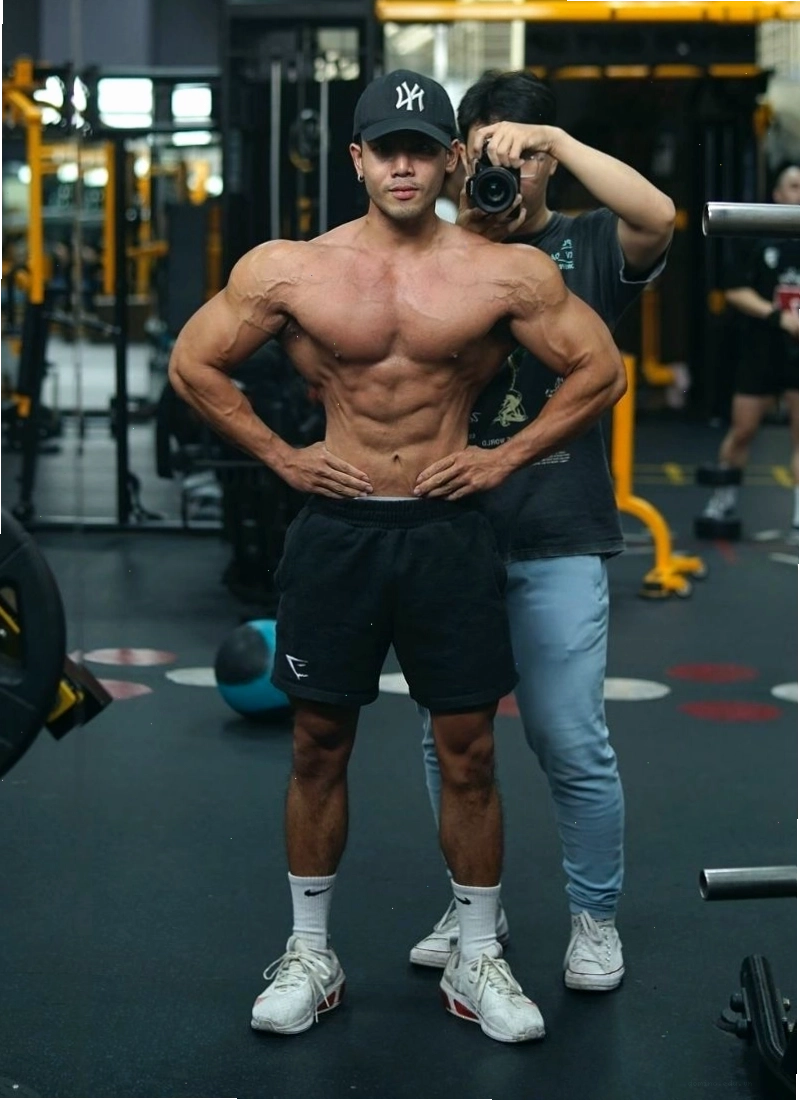 Ảnh trai đẹp 6 múi tập gym