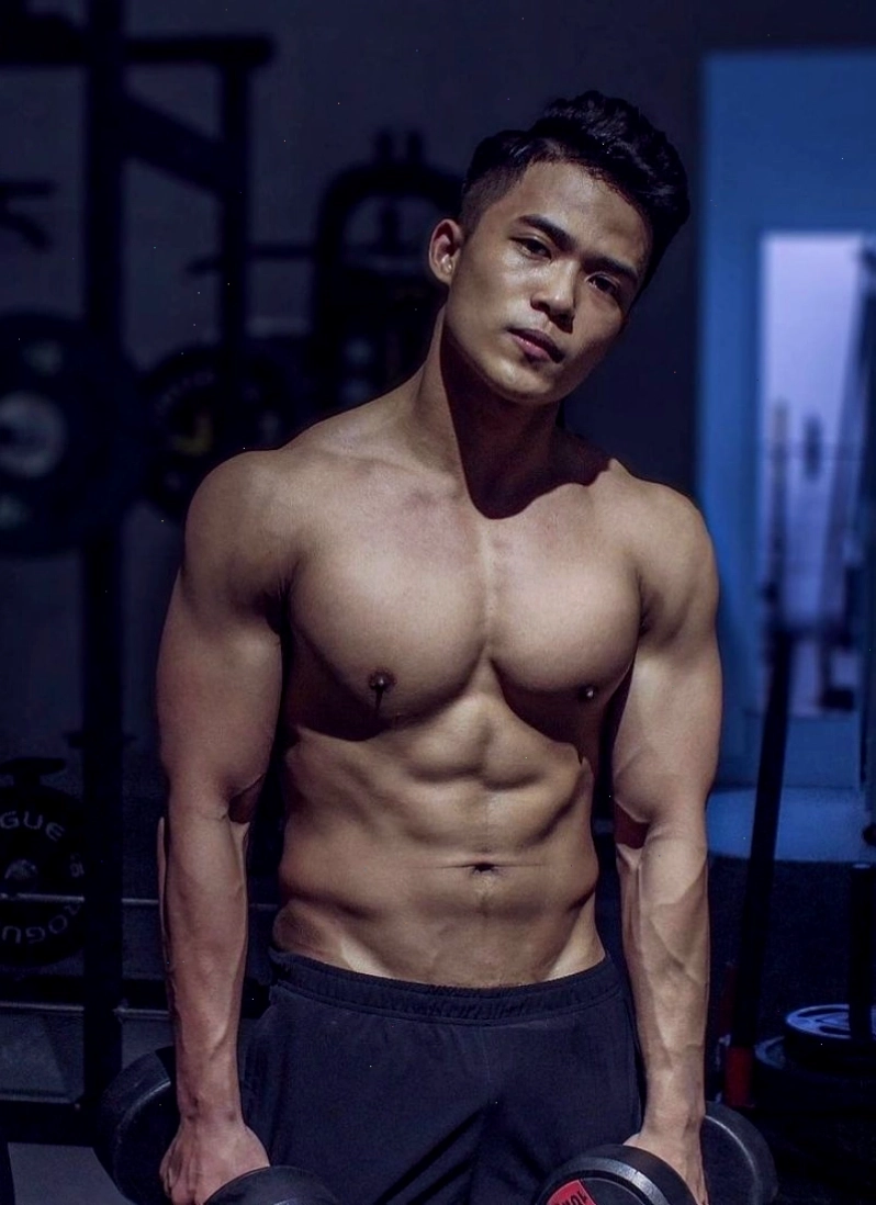 Ảnh trai đẹp 6 múi tập gym