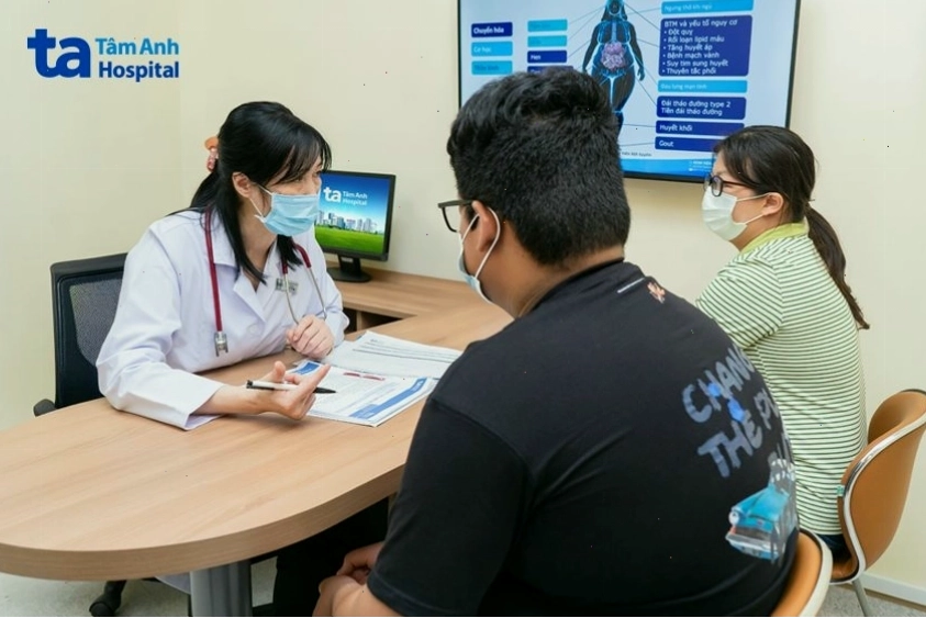 Bác sĩ tư vấn về phương pháp giảm mỡ bụng