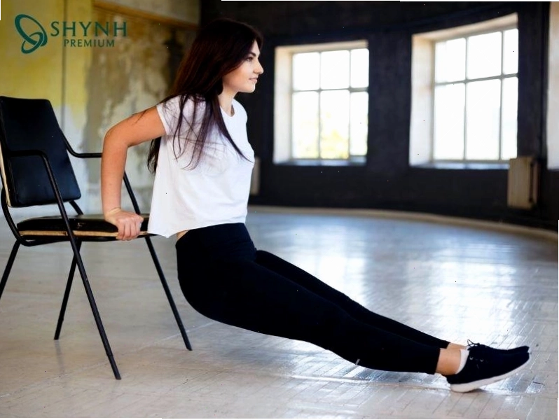 Bài tập chống đẩy với ghế đơn giản giúp giảm mỡ bắp tay hiệu quả