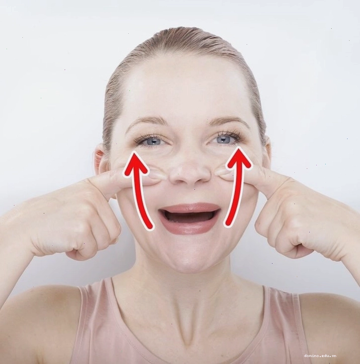 Bài tập gò má giúp khuôn mặt trông thon gọn hơn