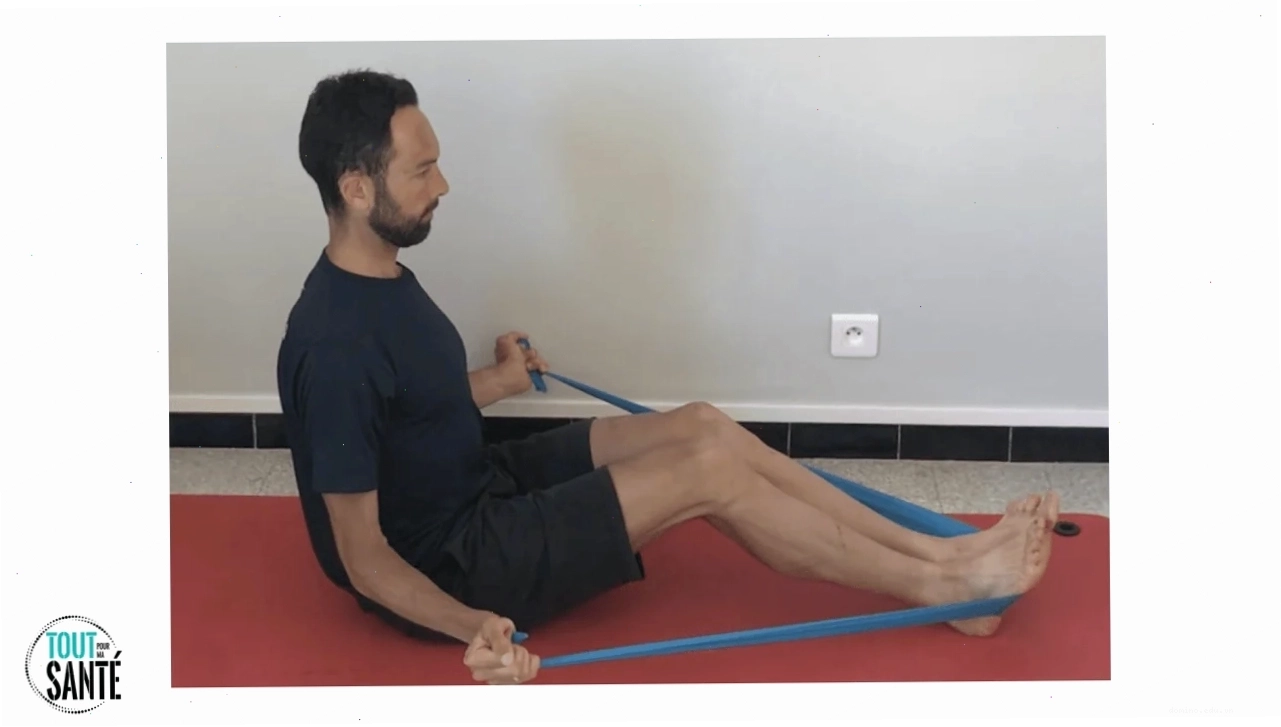 Bài tập Horizontal pull với dây kháng lực cho cơ lưng xô