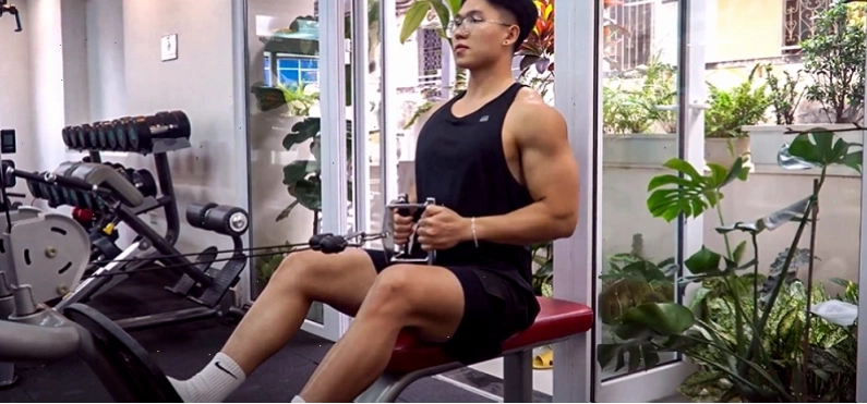 Bài tập Lat Pulldown với dây kháng lực giảm đau lưng