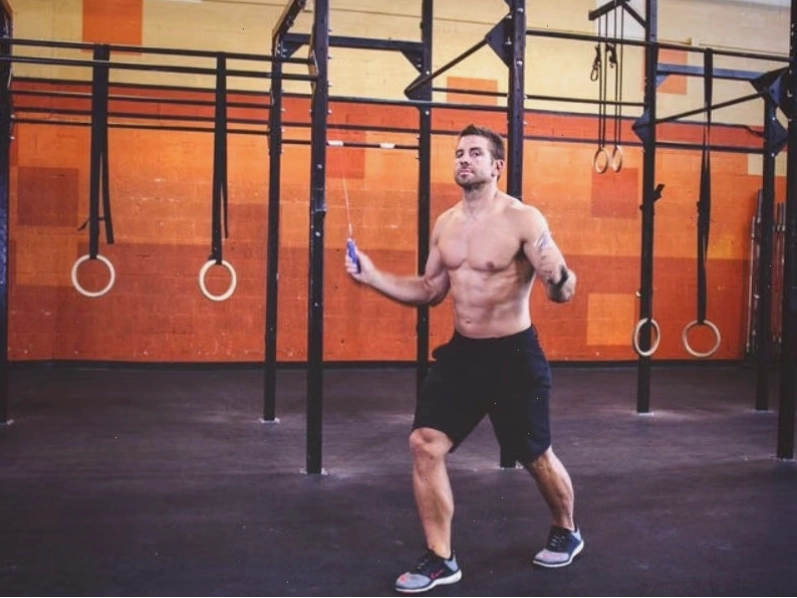 Bài tập nhảy dây Boxer Shuffle Jump Rope rèn phản xạ