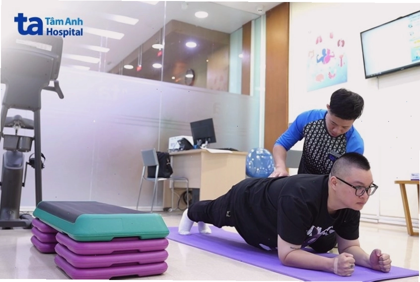 Bài tập plank tác động hiệu quả đến vùng bụng