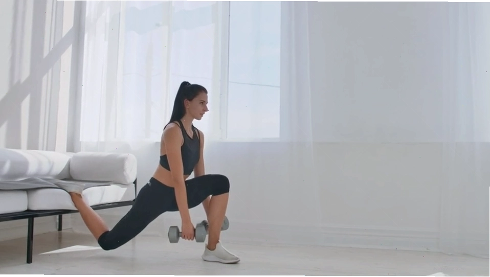 Bài tập Reverse leg lift tác động vào cơ mông