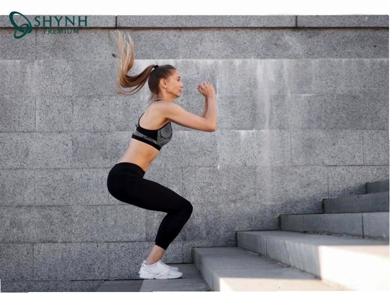 Bài tập Skater Jumps giúp đốt mỡ thừa ở hông và cải thiện thăng bằng