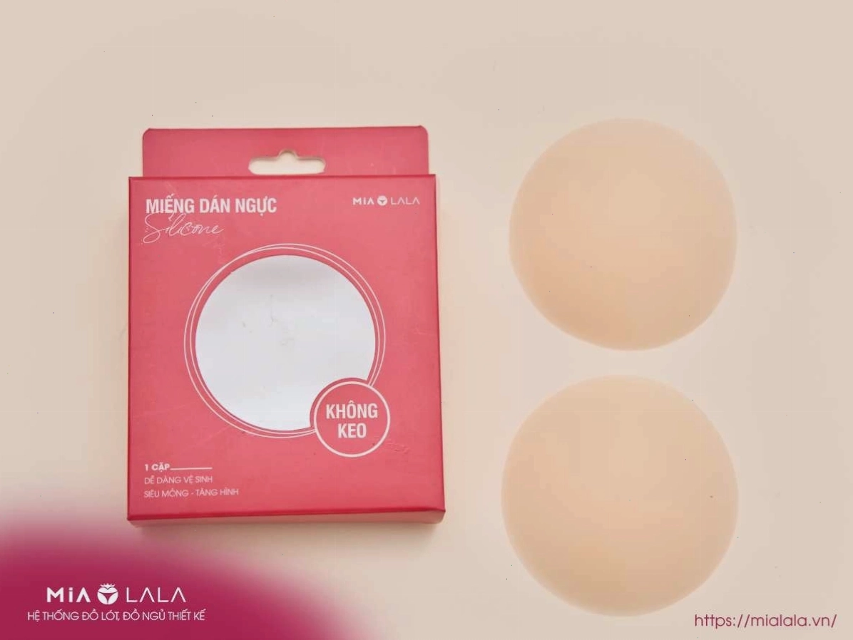 Bảo quản miếng dán ngực tự thân vào hộp để tránh bụi