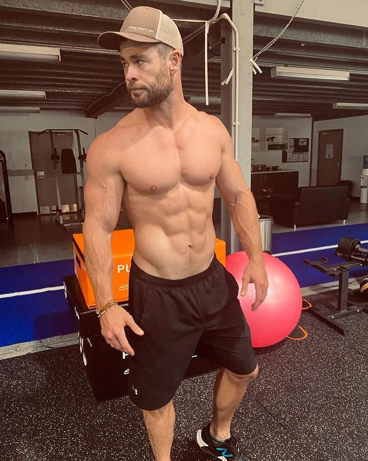 Bí mật hình thể Chris Hemsworth: Hành trình săn chắc và sức mạnh