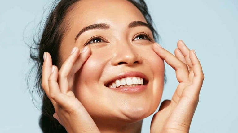 Bí quyết sở hữu gương mặt V-line với các bài tập cơ mặt hiệu quả