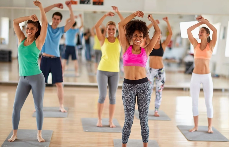 Bí quyết tập aerobic giảm mỡ bụng tại nhà hiệu quả cho nữ 2026