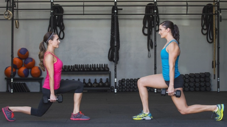 Bí quyết tập cơ chân săn chắc hiệu quả tại nhà và phòng gym