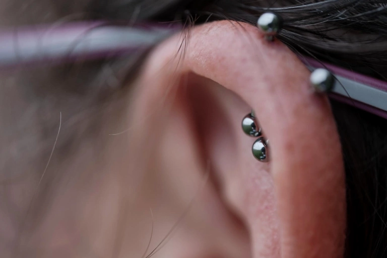 Body Piercings: Rủi ro tiềm ẩn và những điều cần biết cho giới trẻ