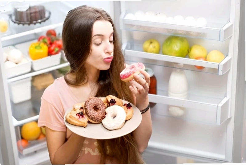 Các bài tập vận động cơ mặt giúp cân bằng khuôn mặt