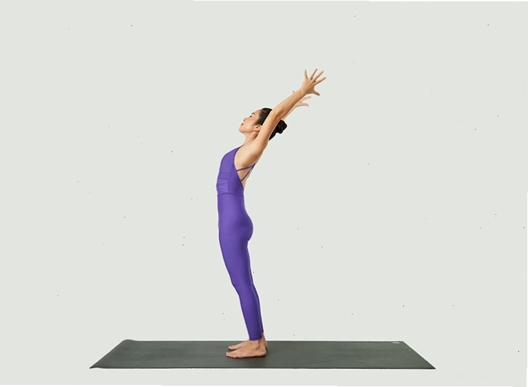 Các tư thế Yoga Sivananda mang lại sự bình an
