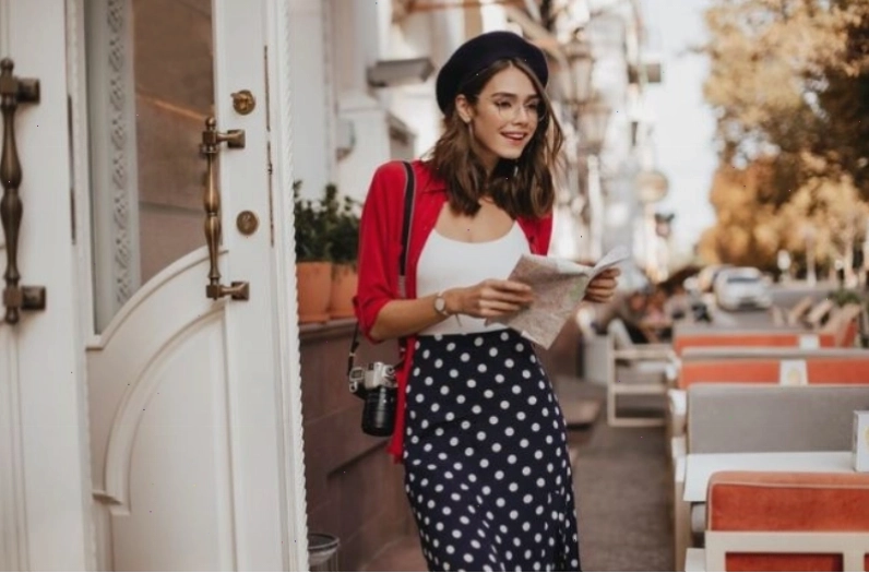 Cách nhấn mạnh vòng eo với thắt lưng