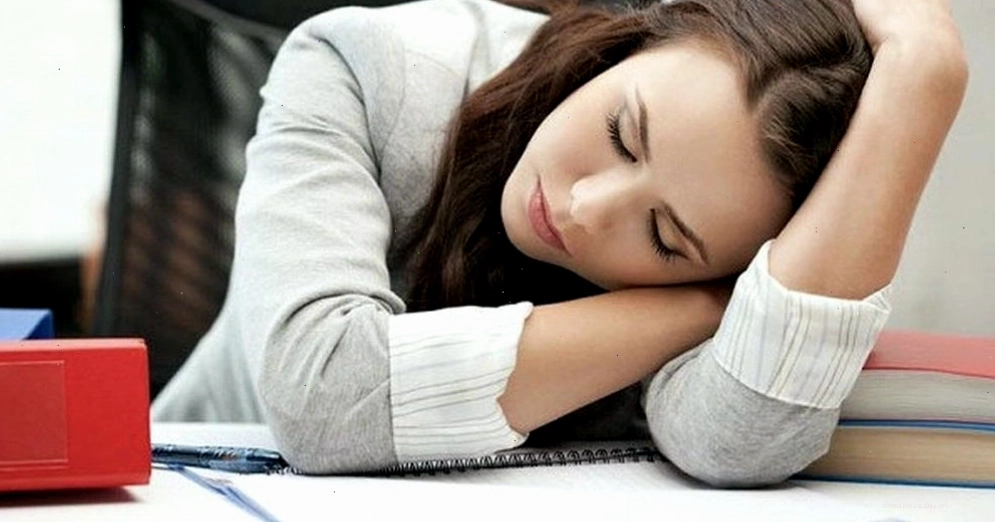 Cảm giác mệt mỏi là điều có thể xảy ra trong thời gian đầu áp dụng chế độ nhịn ăn
