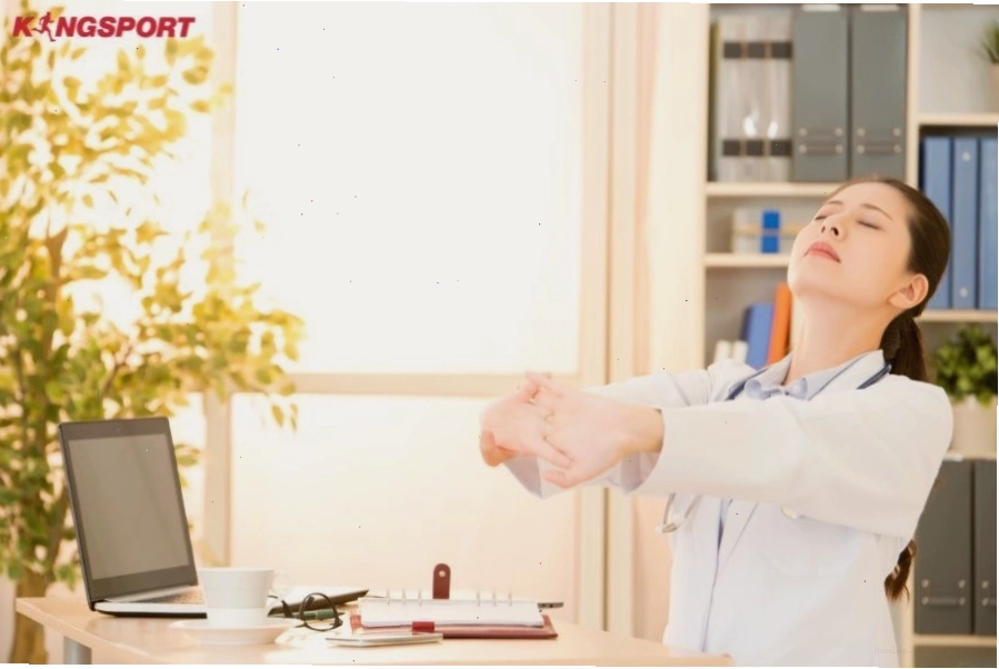 Cán bộ nhân viên Viettel tập thể dục