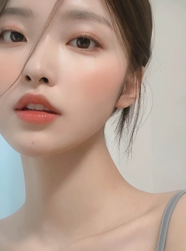 Chăm sóc da mặt giúp gương mặt săn chắc và hài hòa hơn