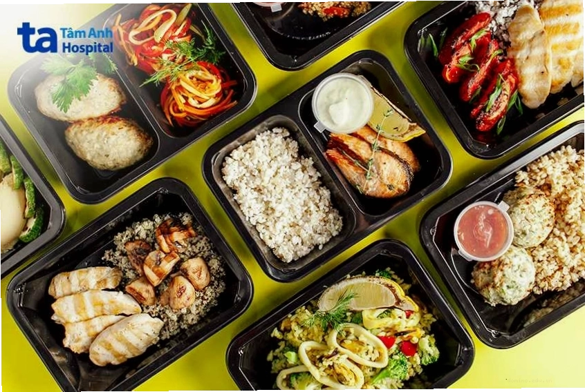 Chế biến đa dạng thực đơn giảm mỡ với ức gà xào nấm
