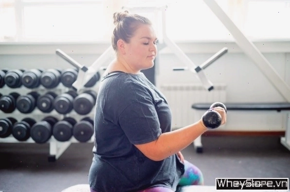 Chế độ dinh dưỡng cân bằng cho phụ nữ tập gym giảm cân