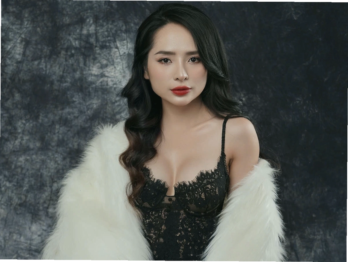 Chị M.H. sở hữu vòng 1 tròn đầy nhưng vẫn giữ được nét tự nhiên sau khi nâng cấp
