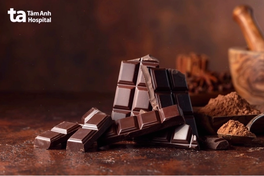 Chocolate nguyên chất với hàm lượng cacao cao có thể hỗ trợ giảm cân khi dùng điều độ