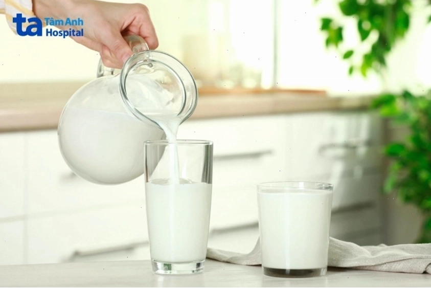 Chọn sữa ít hoặc không béo khi tập gym để hỗ trợ giảm cân hiệu quả