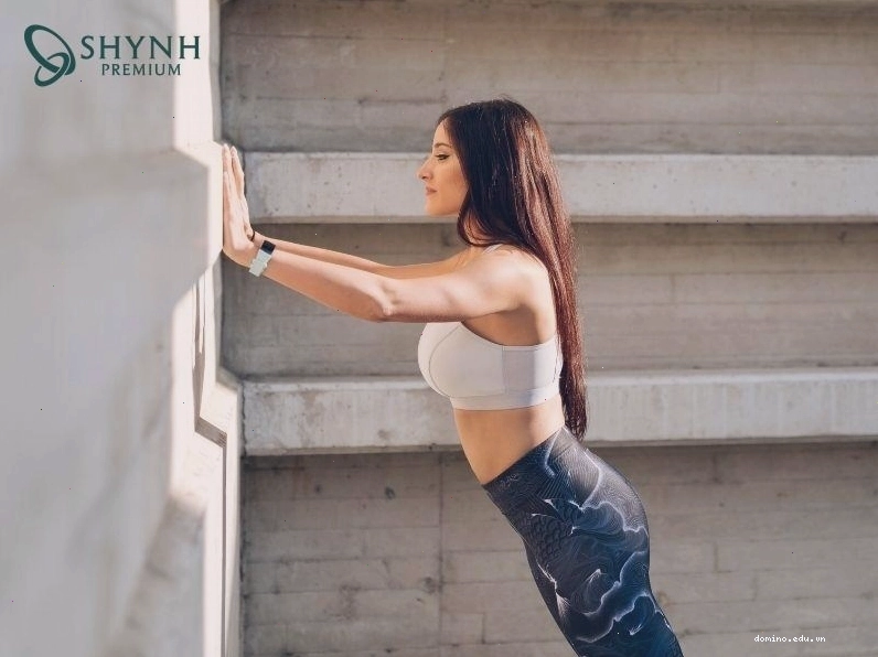 Chống đẩy vào tường là bài tập giảm mỡ tay nhẹ nhàng và dễ thực hiện