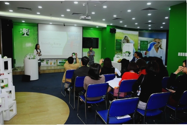Chương trình quản lý cân nặng Nutrilite BodyKey của Amway