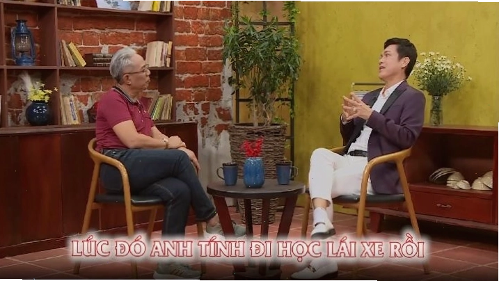 Cô gái tự tin trong phòng gym