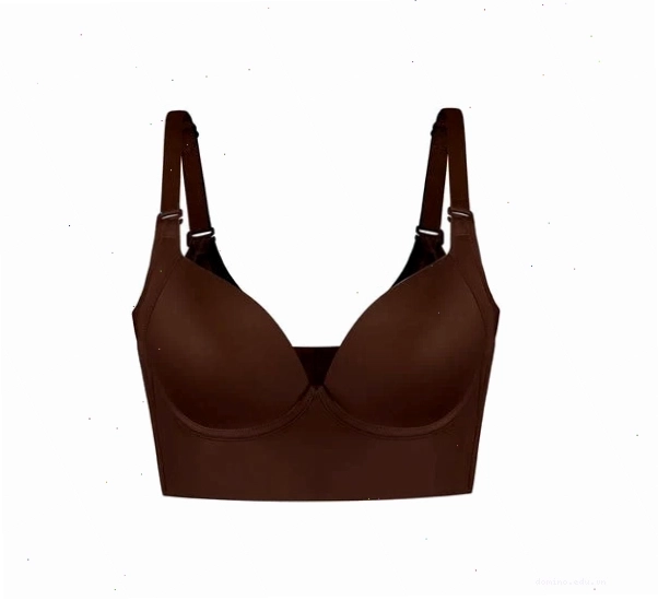 Cô gái với dáng người curvy quyến rũ
