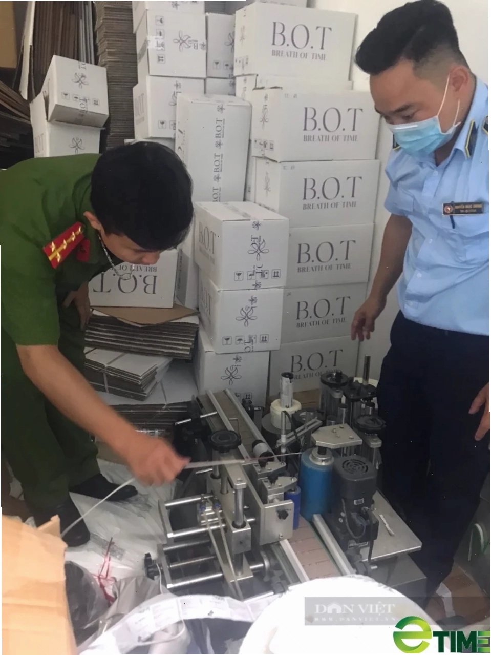 Cơ quan chức năng phát hiện cơ sở buôn bán thực phẩm chức năng chứa chất cấm