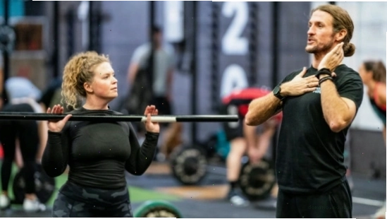 Cộng đồng sôi nổi tại một phòng tập CrossFit