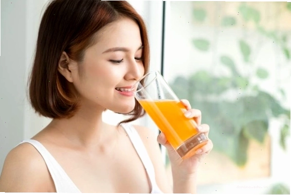 Công thức nước ép giảm cân 7 ngày ngày 1 với cà rốt, dứa và củ dền