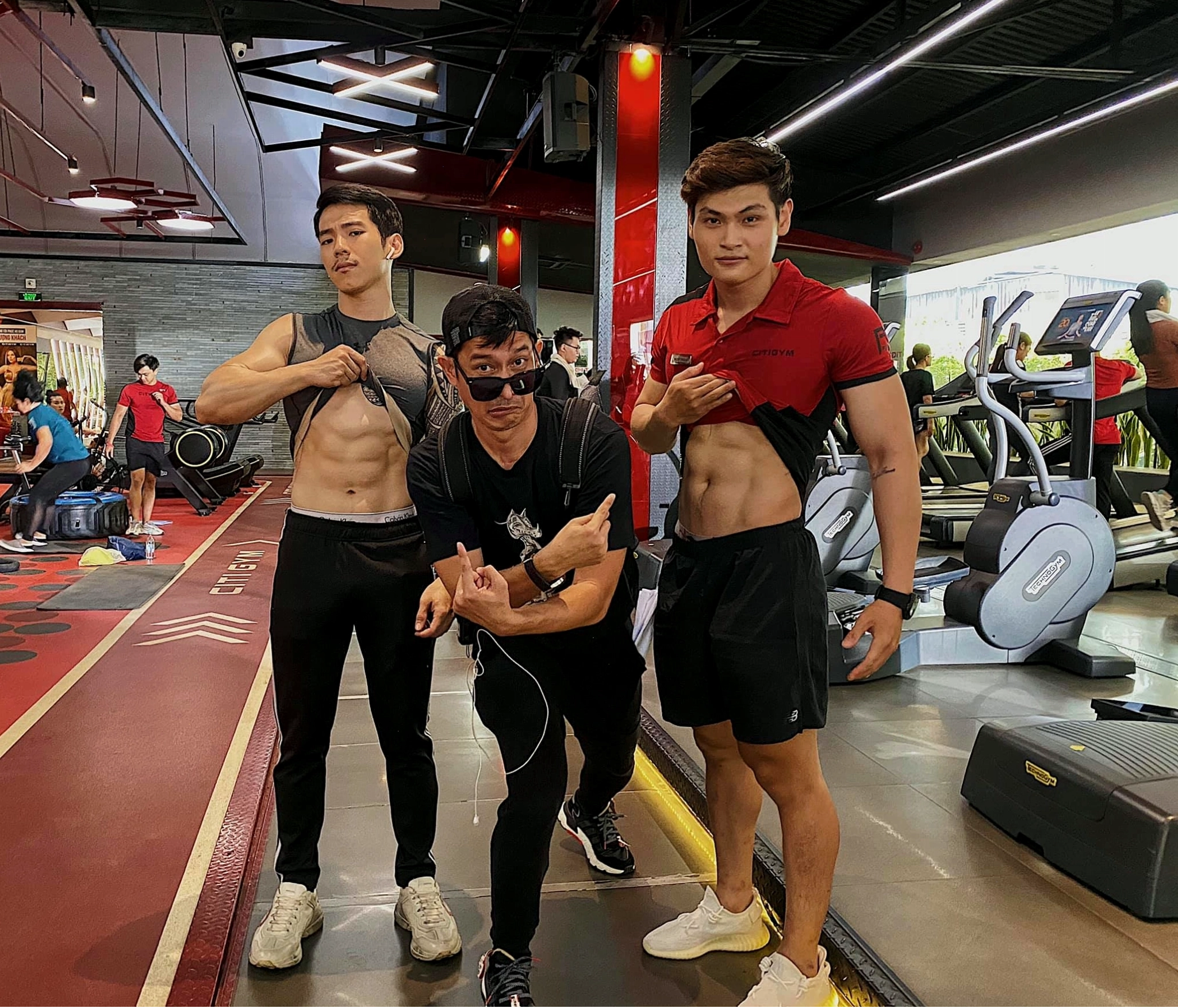 Diễn viên Huy Khánh bật mí bí quyết có body 6 múi tại City Gym