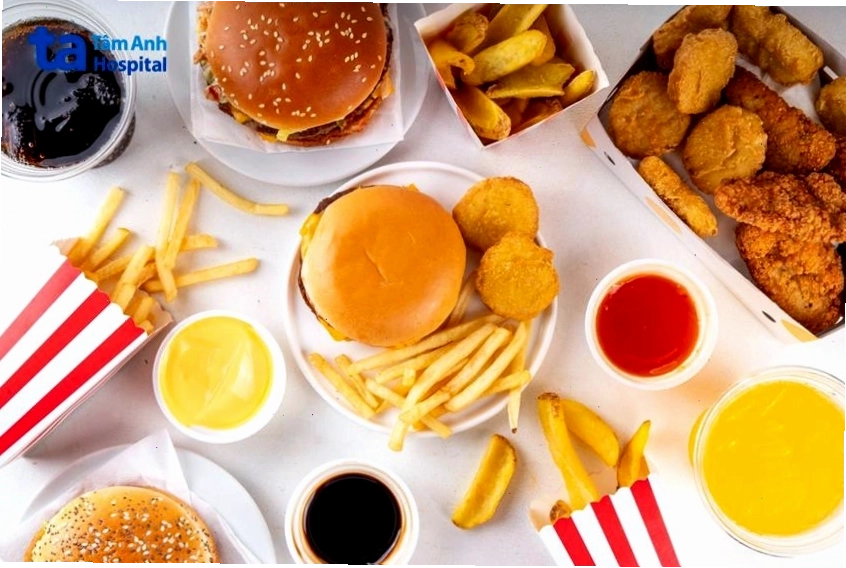 Đồ ăn nhanh và thực phẩm chế biến sẵn là nguyên nhân chính gây tăng cân