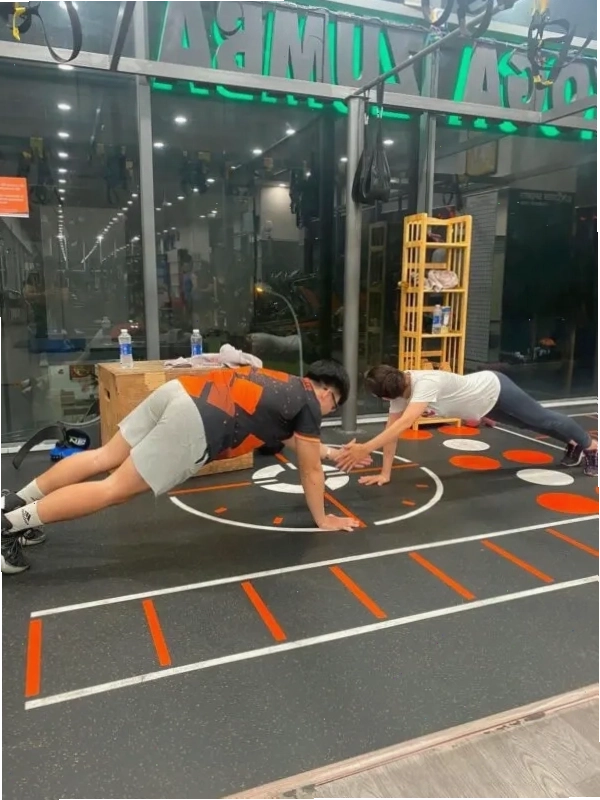 Đội Ngũ HLV Chuyên Nghiệp tại các phòng Gym Dĩ An
