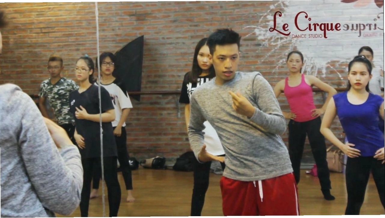Động tác 4 Shuffle Dance: Biến thể Super Dance