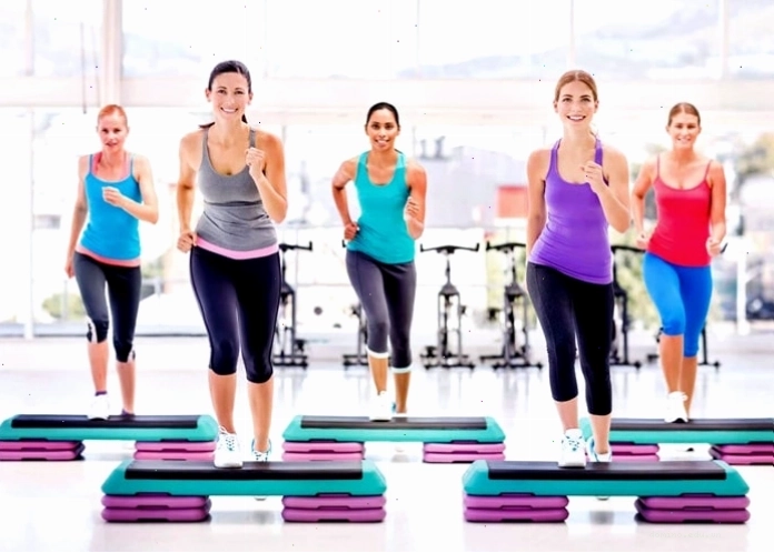 Động tác bật nhảy tại chỗ giúp giảm mỡ toàn thân