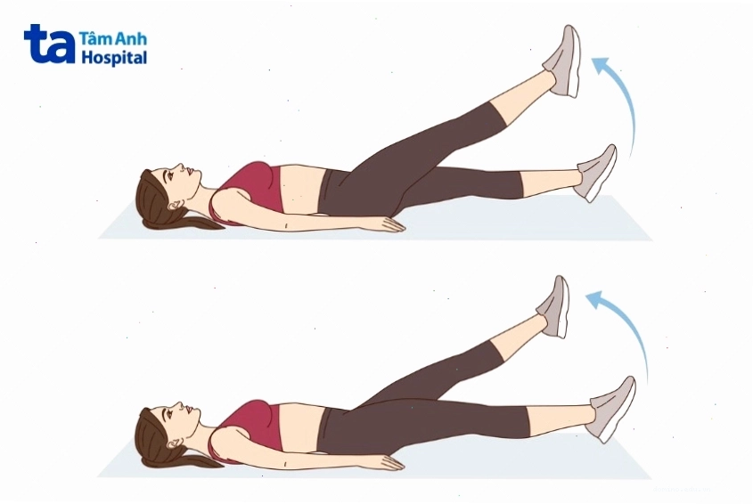 Động tác đá cắt kéo giúp săn chắc cơ bụng