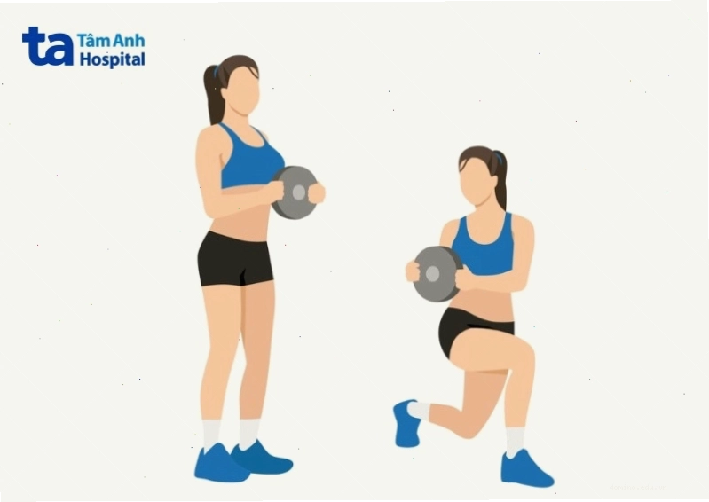 Động tác Lunge Twist với tạ đơn