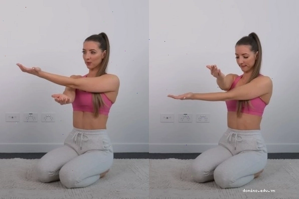 Động tác Over and Under Squeeze giúp tăng cường cơ ngực